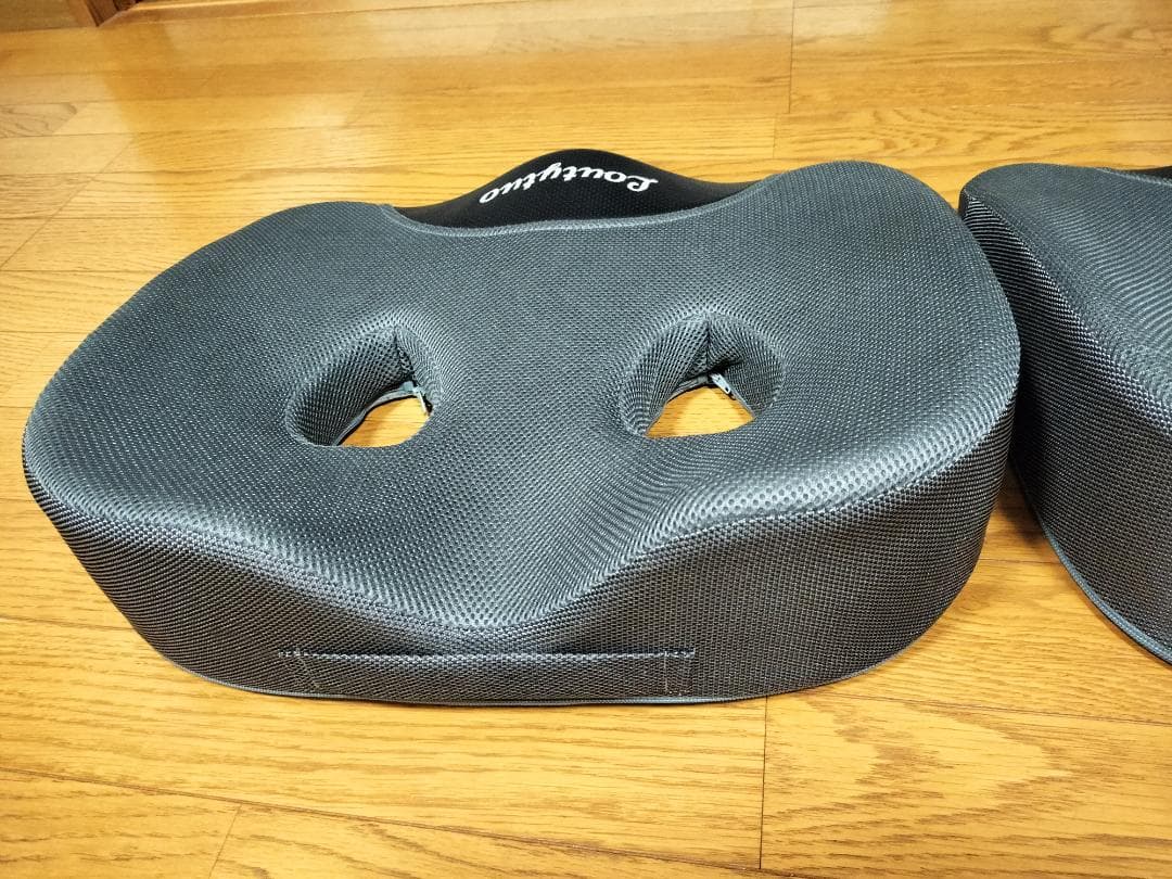 LOUTYTUOシートクッションピロー 尾骨＆坐骨＆腰痛緩和 2個セット