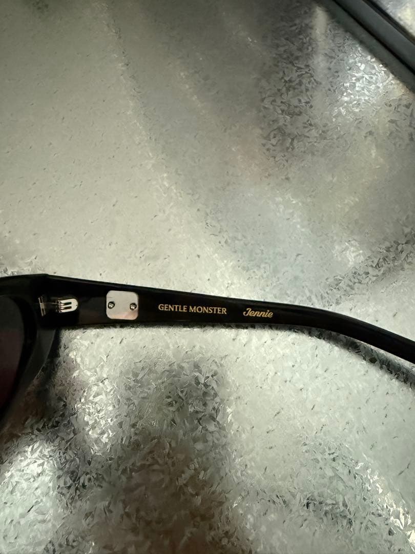 ‼️値下げ交渉可‼️gentle monster jennie カピパラチャーム付き