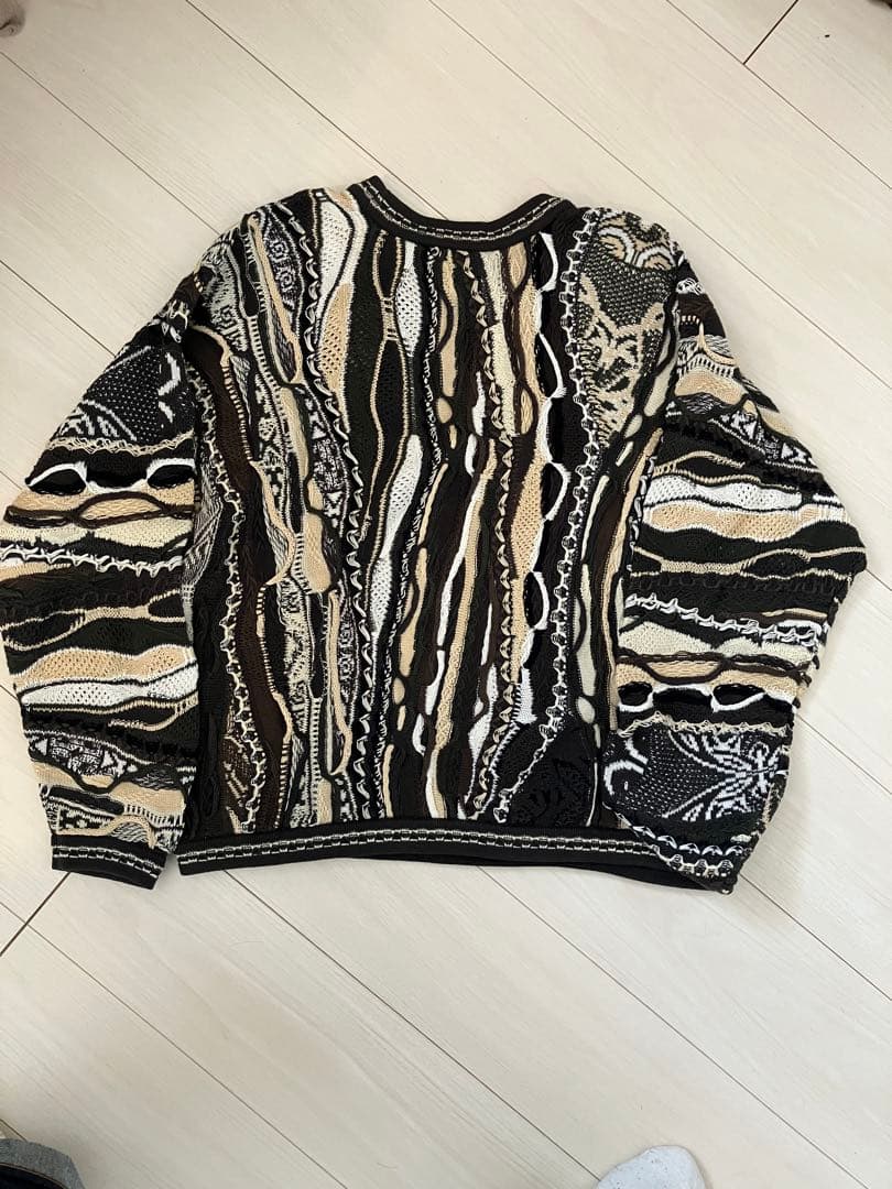 クージー　3D立体編み込みニット セーター