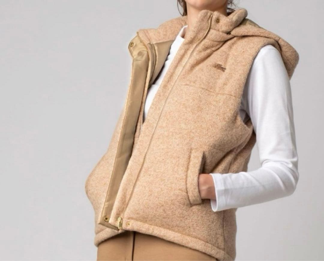 【美品】LACOSTE フード付きニットベスト ベージュ Sサイズ レディース
