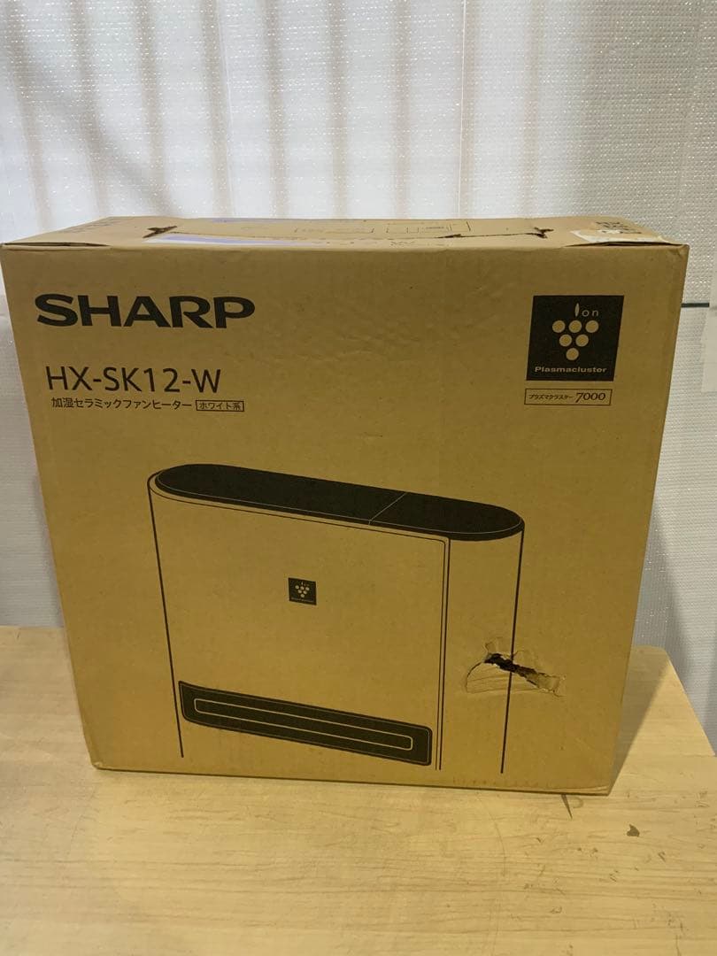 新品未使用箱不良　シャープ 加湿セラミックファンヒーター HX-SK12-W