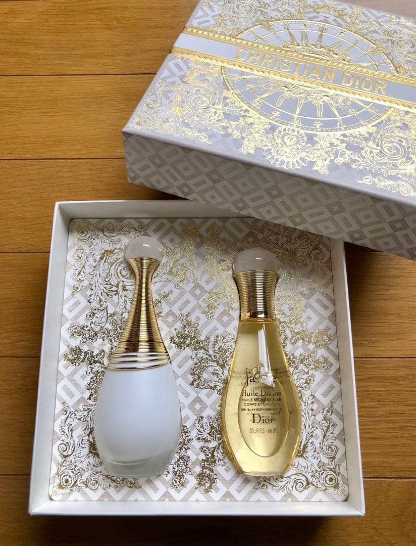 Christian Dior ジャドール パルファン ドー コフレ（限定品）