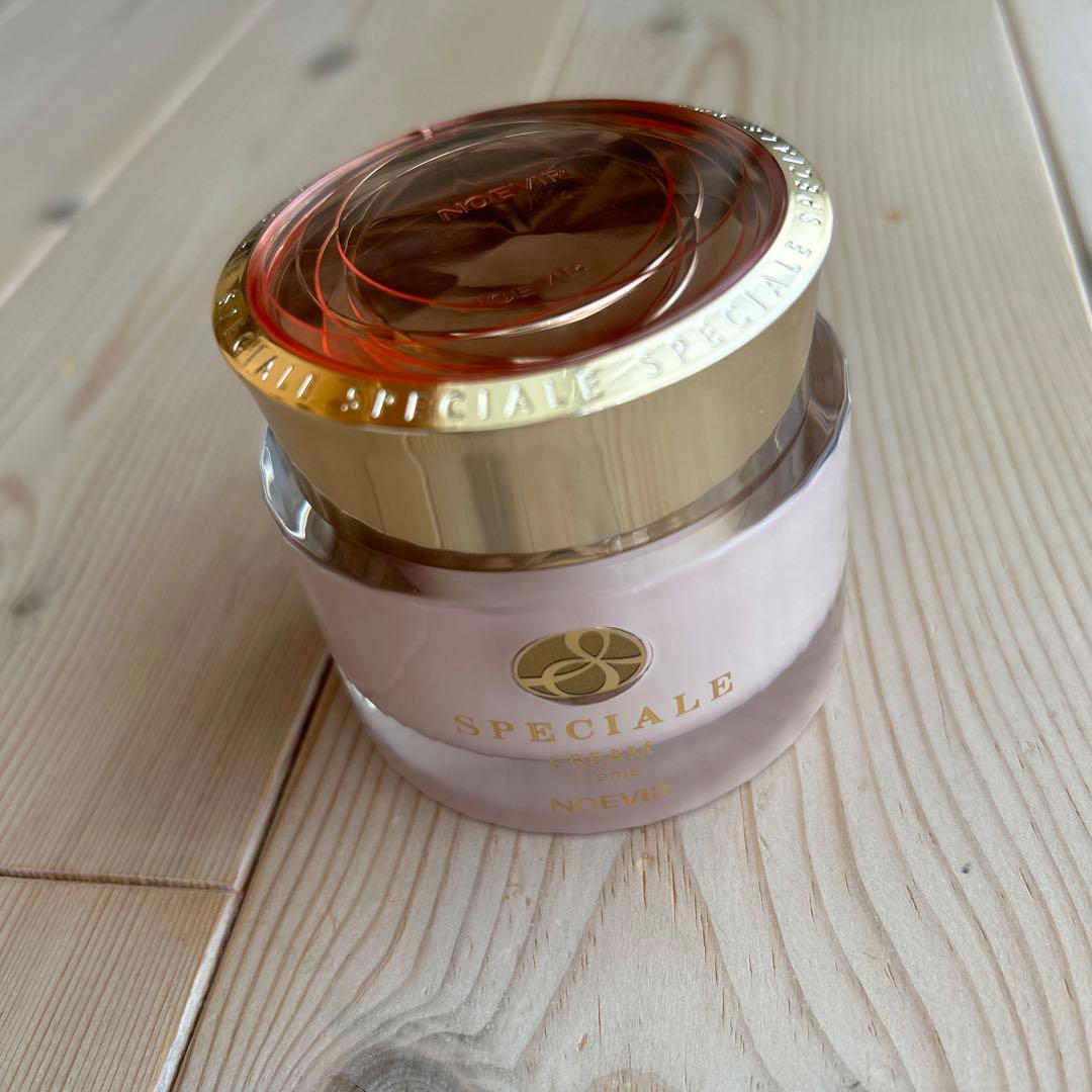 ノエビア　スペチャーレ　クリーム