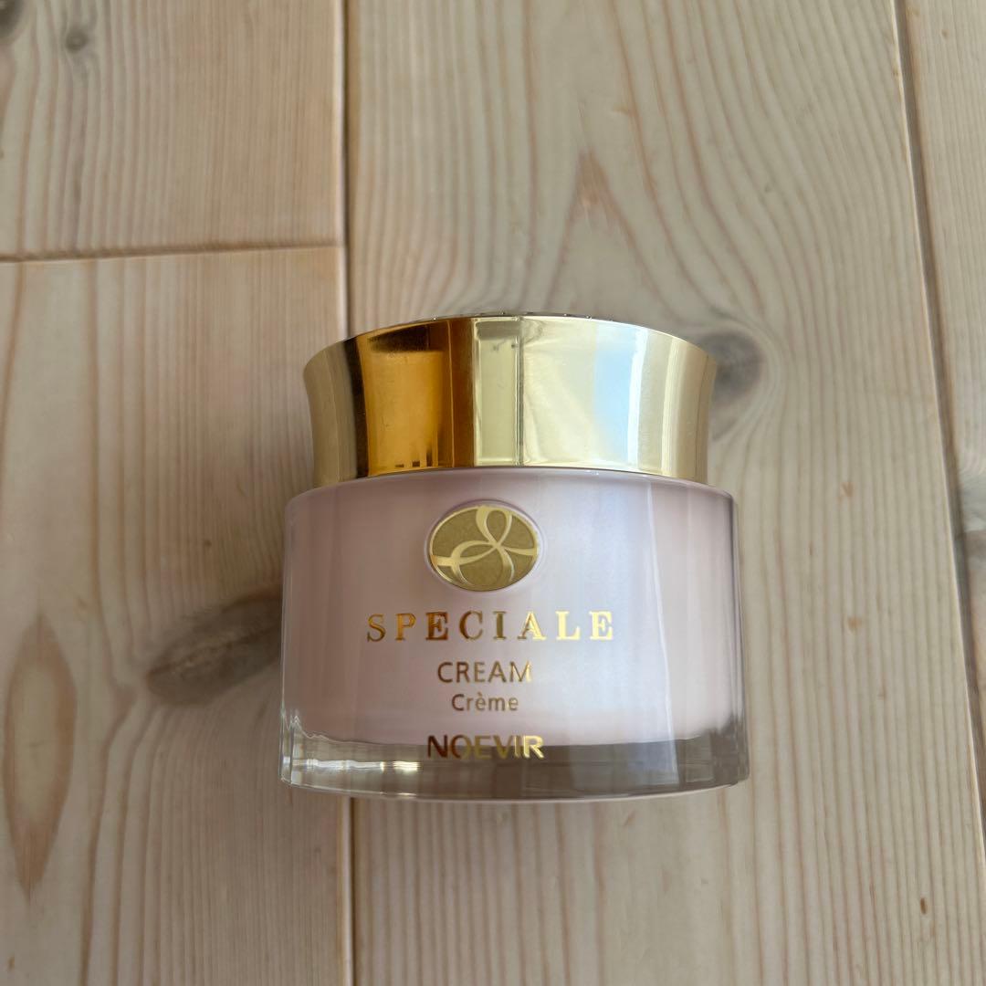 ノエビア　スペチャーレ　クリーム