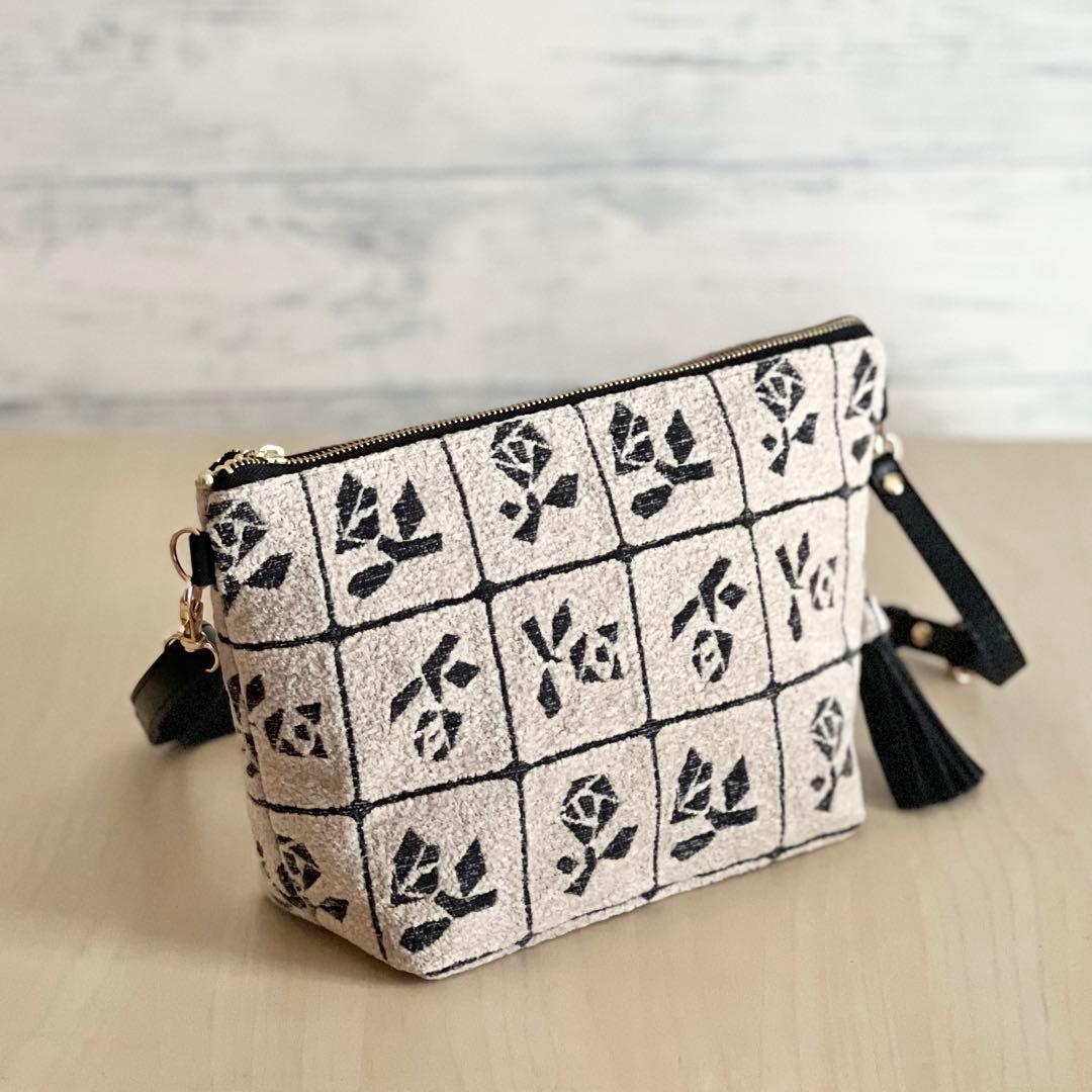 ミナペルホネン Lulu beigeショルダーバッグMB508-241