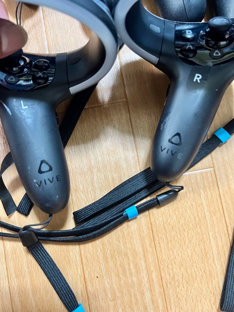 HTC VIVE Cosmos 専用左右コントローラー(17＋1右セット)