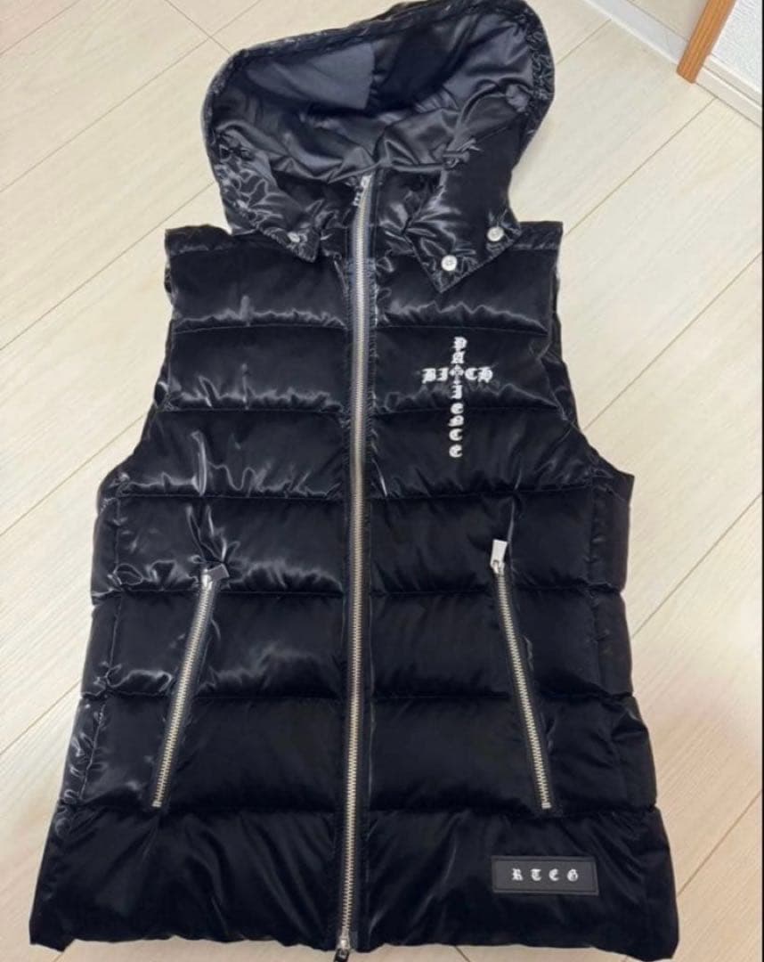 アダムスジャグラー　ダウンベスト　M 完売品