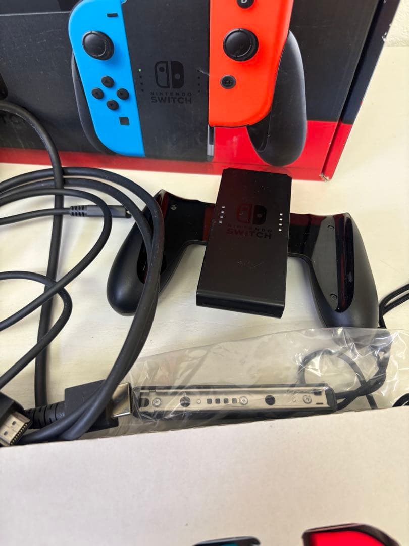 ◆【送料無料】Nintendo Switch 本体 HAC-001