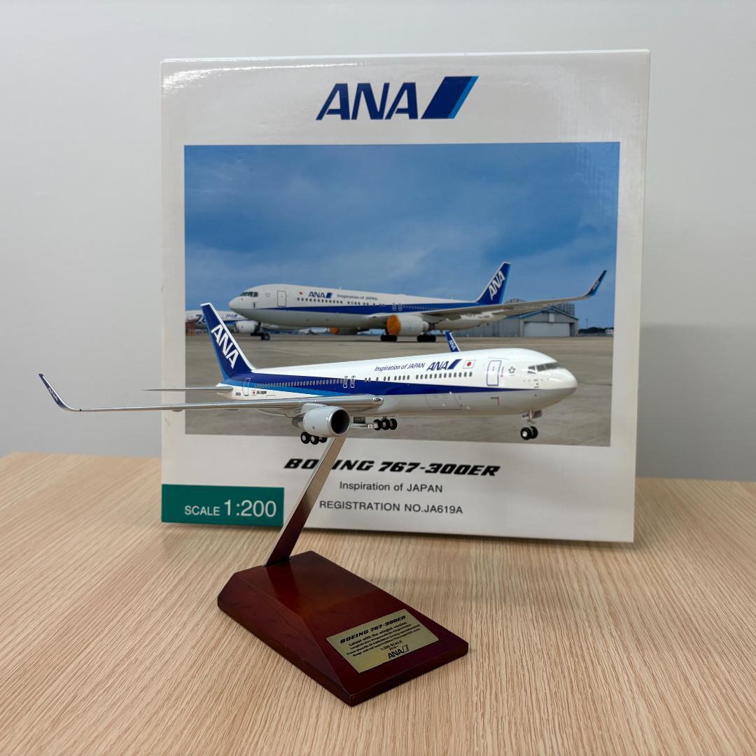 《花》ANA BOING 767-300ER JA619A 1:200
