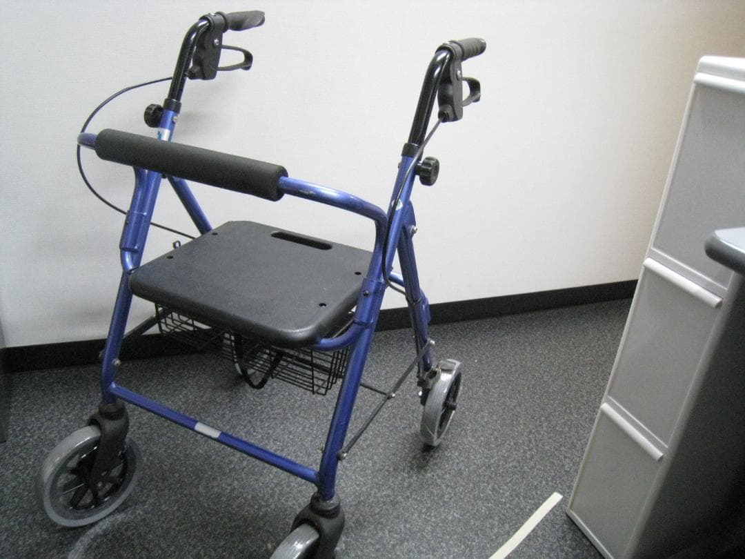 ハッピーⅡ NB 竹虎 歩行器 介護用品 ブルーメタリック バスケット付き