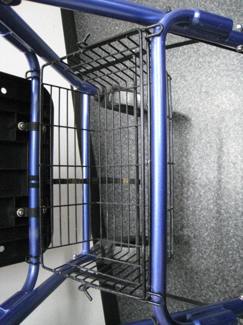 ハッピーⅡ NB 竹虎 歩行器 介護用品 ブルーメタリック バスケット付き