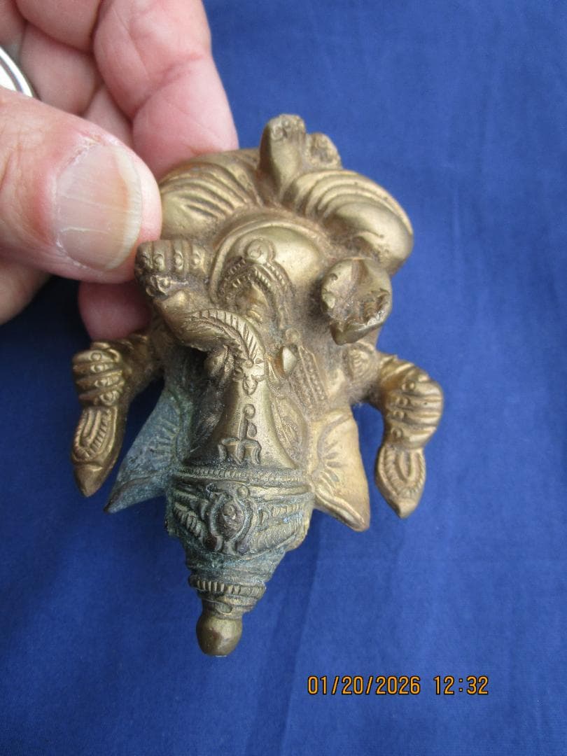 仏像　渡金仏【?】ガネーシャ像　時代物　象の顔の仏　頭部に錆あり　1体