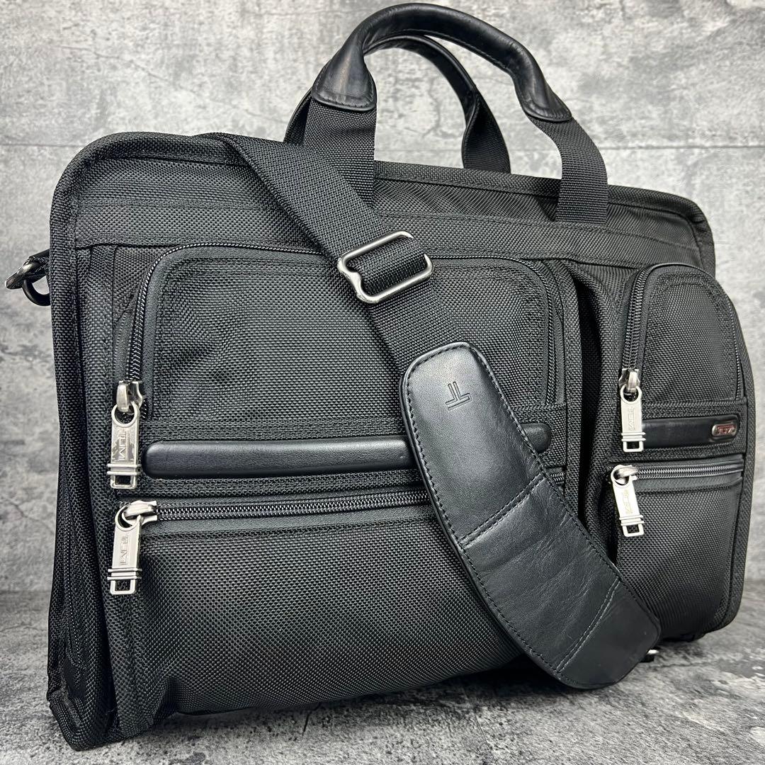 TUMI 2way ビジネスバッグ PC収納可 多ポケット 黒