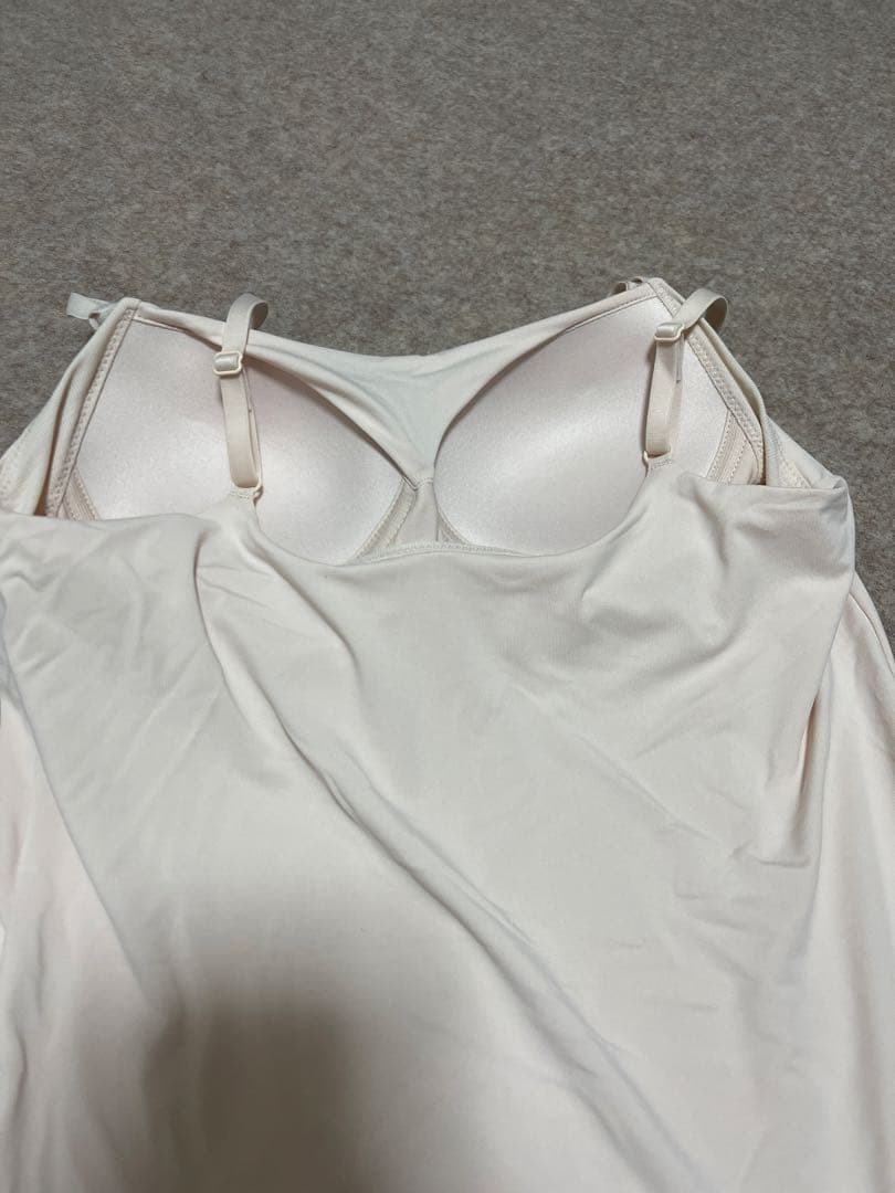 UNIQLOエアリズムブラトップ