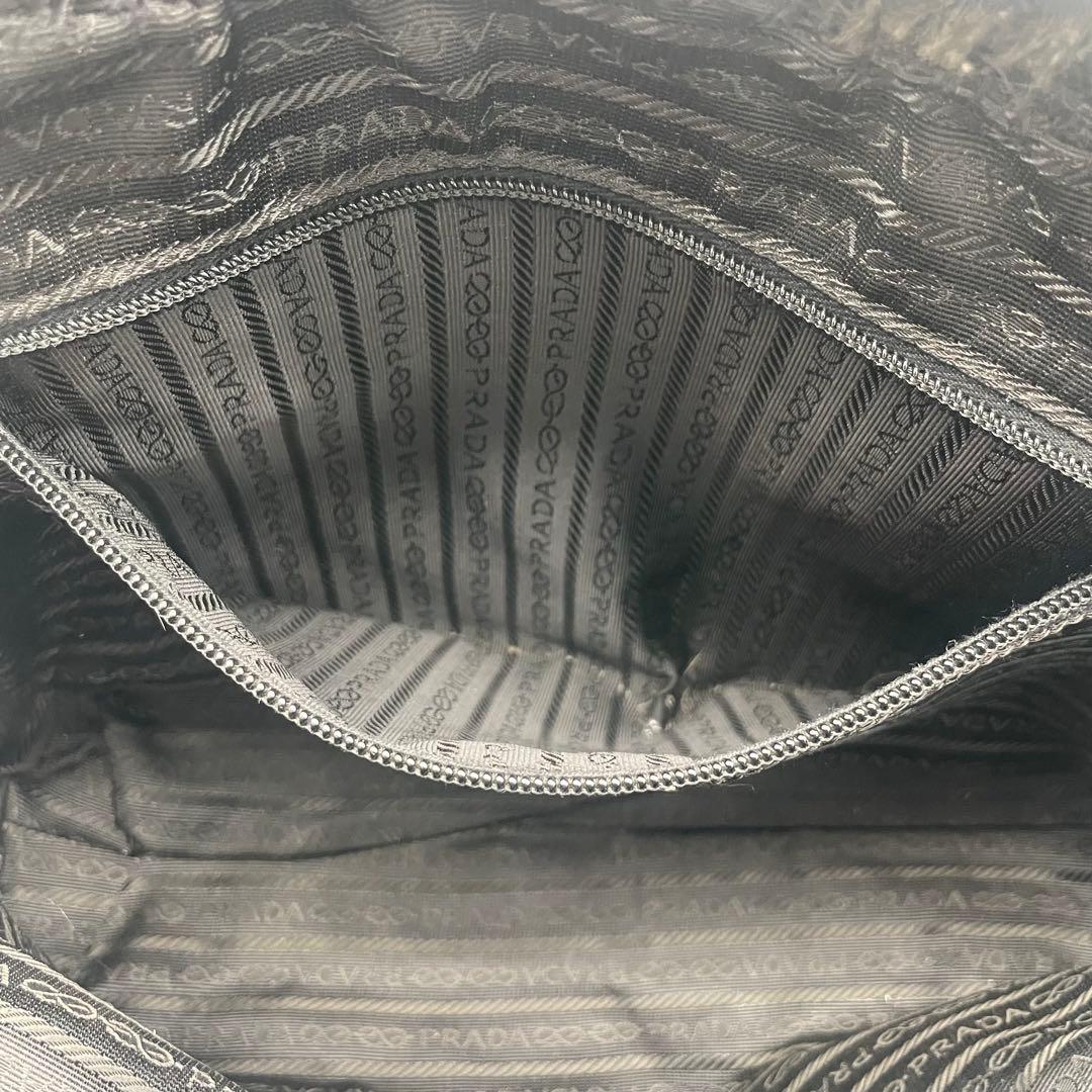 PRADA トートバッグ　ナイロン　肩掛け　ショルダー　ブラック　南京錠付き