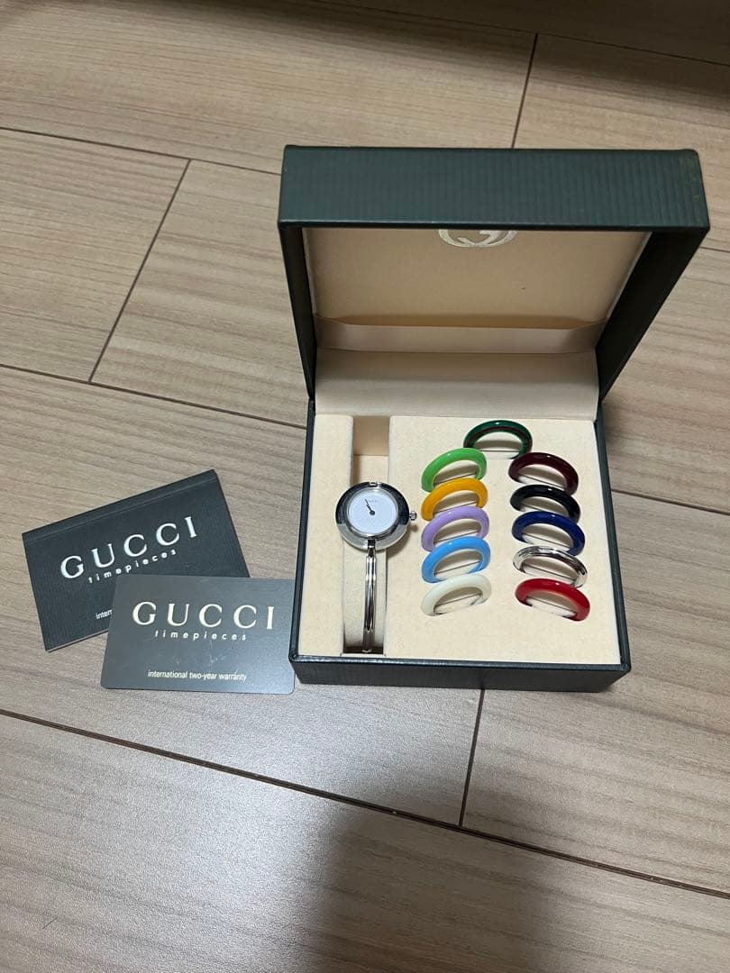 GUCCI 時計 カラフルリングセット