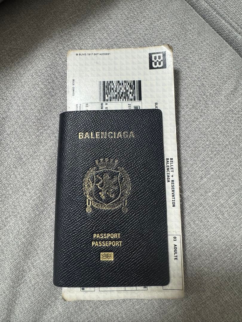 バレンシアガ パスポート ロングウォレット 1チケット 長財布 ブラック