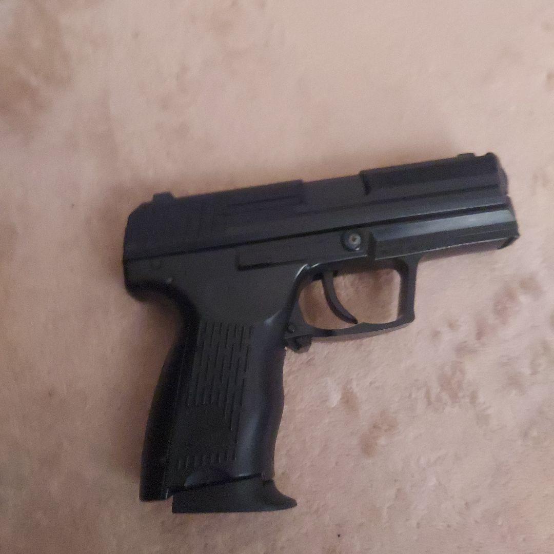 黒 エアガン(エアーコッキWALTHERp.38)