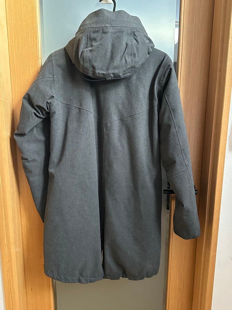 ホグロフス コート レディース