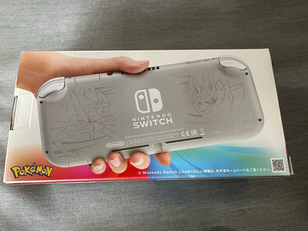 Nintendo Switch Lite ザシアン・ザマゼンタ