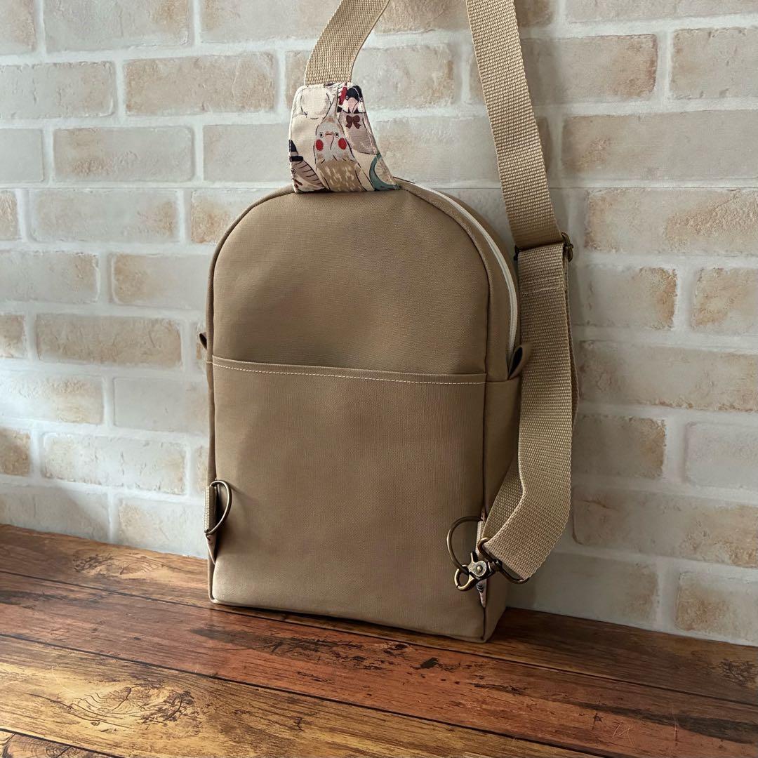 ボディバッグ　ミミズク　フクロウ　ふくろう　オカメ　インコ　文鳥　鳥　個性的