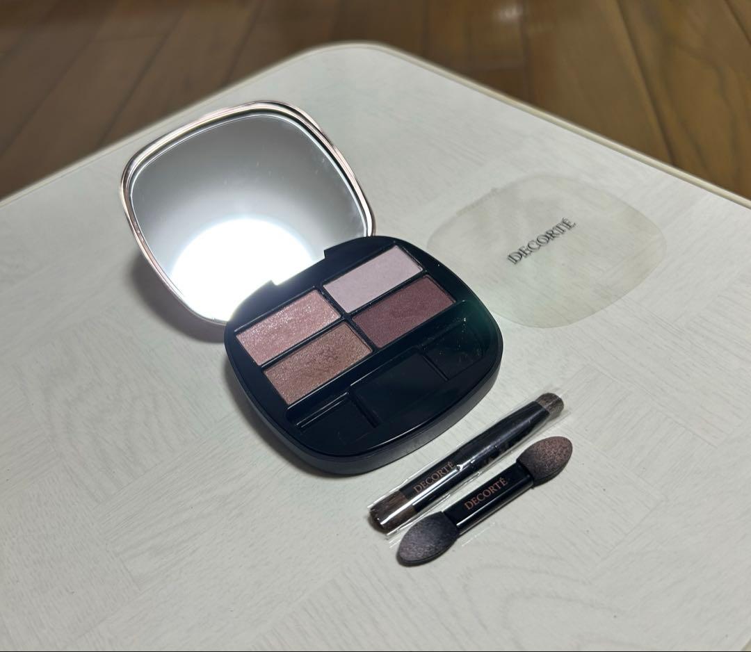 ☆*☆様 コスメデコルテ　コントゥアリングアイシャドウ　014　DECORTÉ