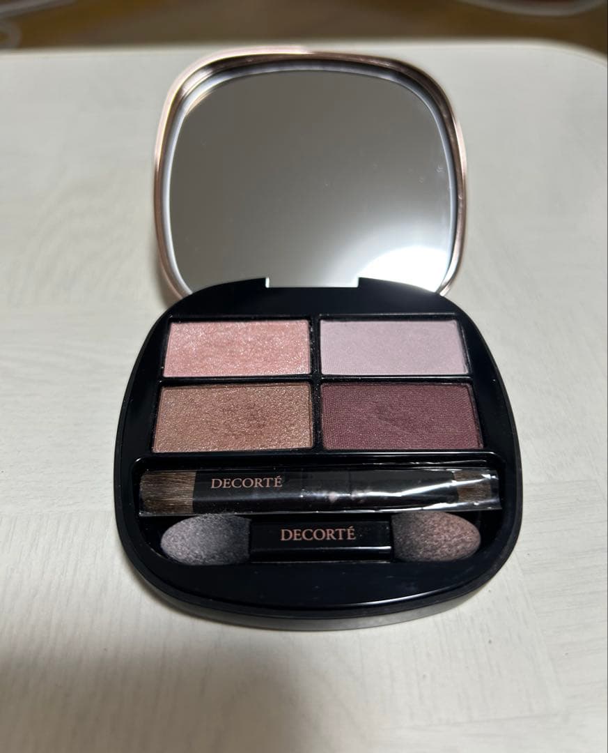 ☆*☆様 コスメデコルテ　コントゥアリングアイシャドウ　014　DECORTÉ