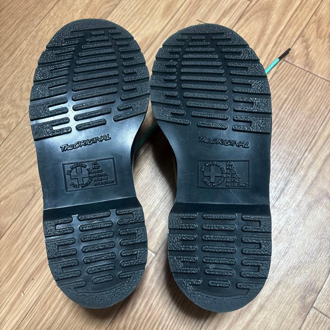 ドクターマーチン　グリーンステッチ　R26577001 1461 CNY