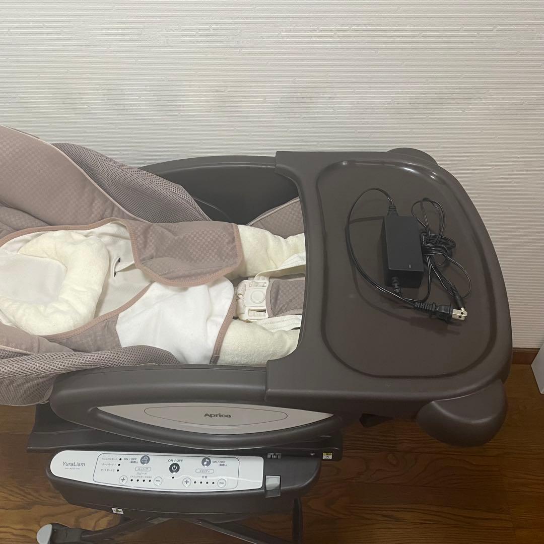 美品　Aprica ユラリズム オート DX