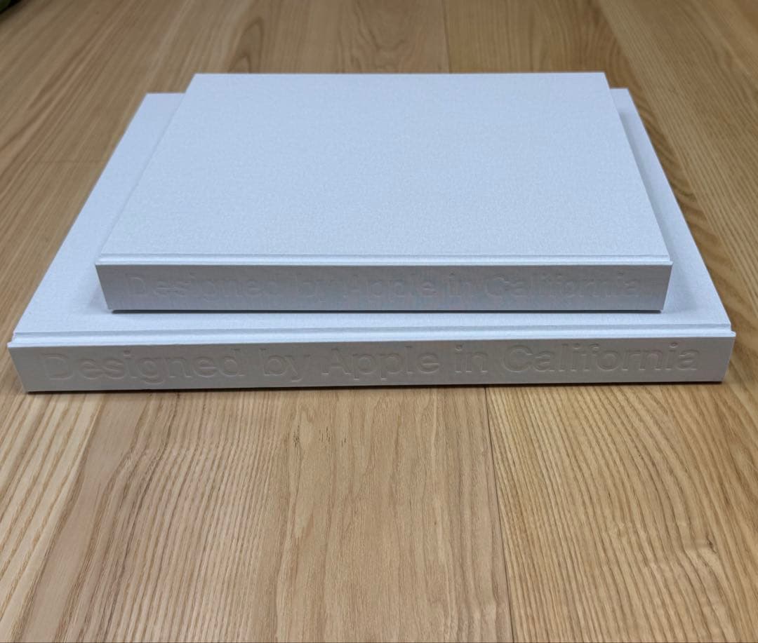 た*み様 大小2冊 写真集 Designed by Apple in Calif