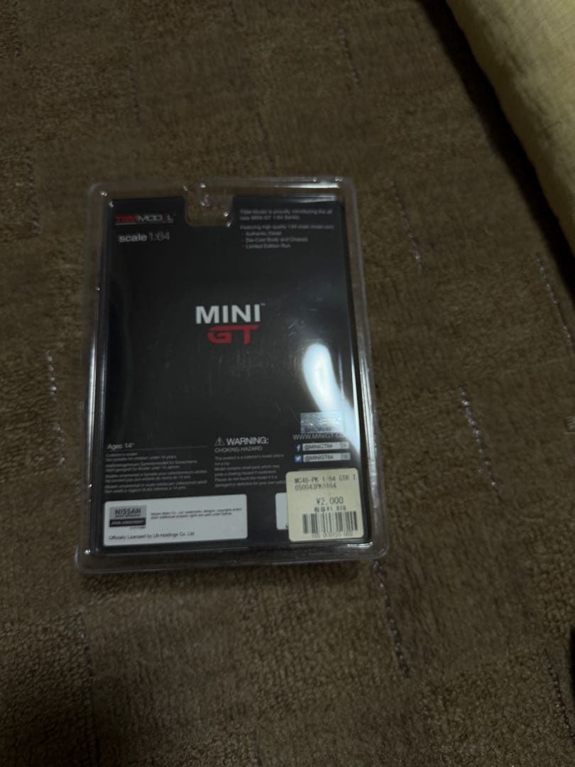 MINI GT LBWK ピンク ミニカー 1:64