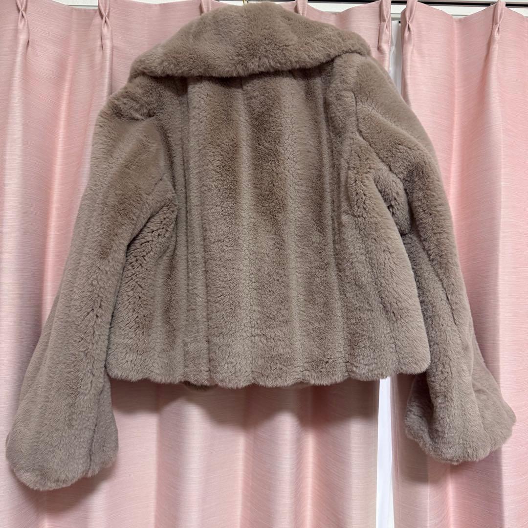 Her lip to コート Winter Love Faux Fur Coat