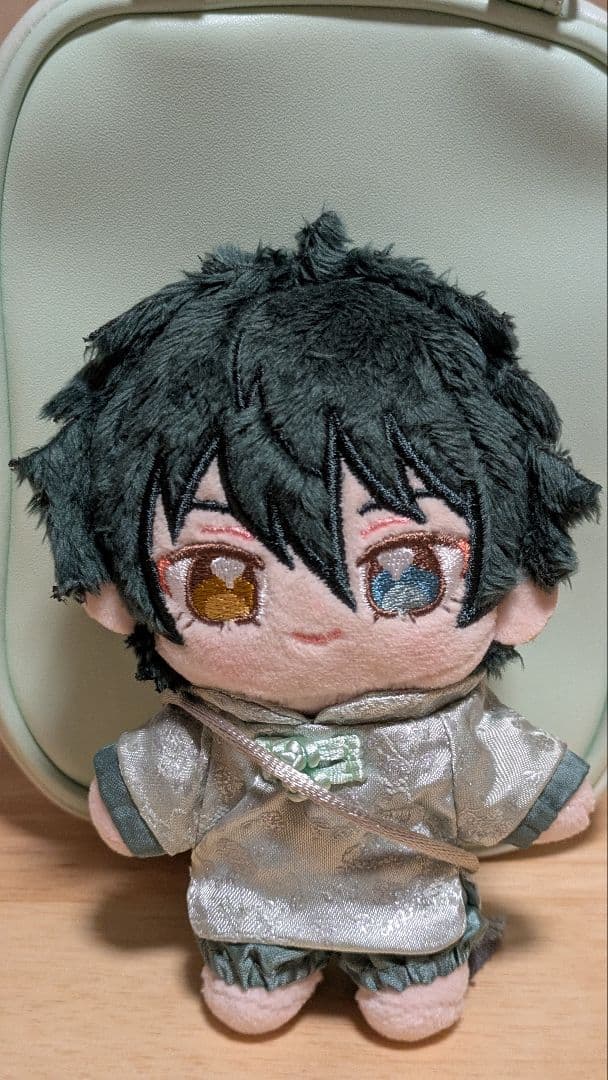 いつぬい 影片みか サンリオポーチ ポチャッコ チャイナ服