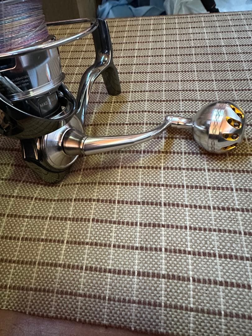 Daiwa 22イグジスト PC LT3000-XH