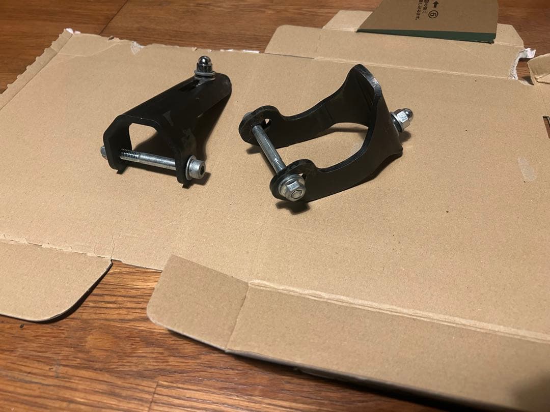 て*！様 モーターロック　スポーツスター　タンクブラケット