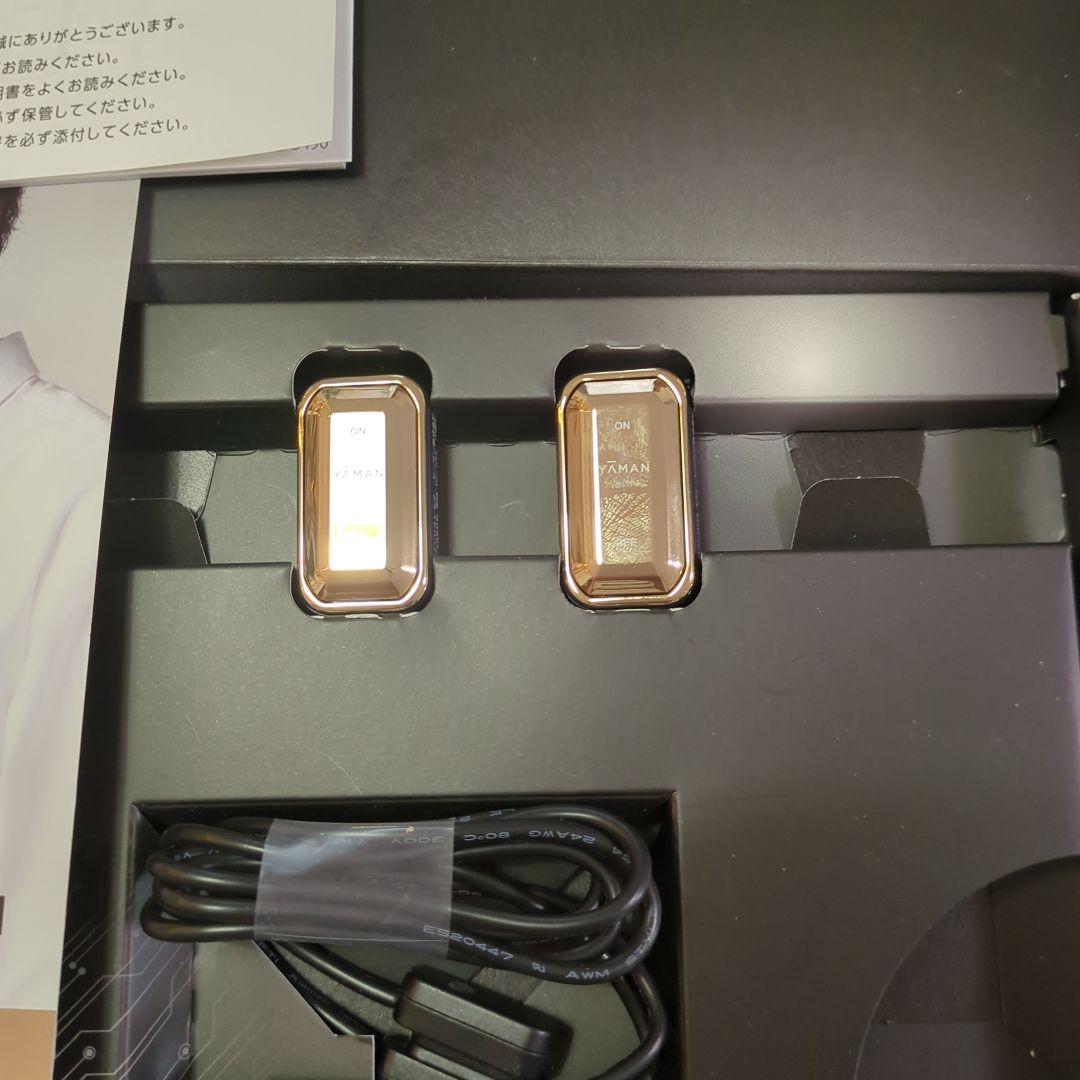 箱保証書付き美品☆YAMANデザインリフトモア＆未開封シート目元&口元各5セット