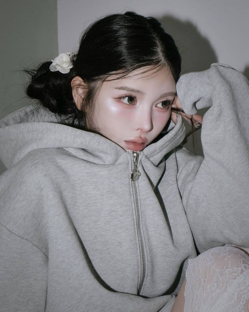 ダーリッチ Hello Darichジップアップフーディ グレー