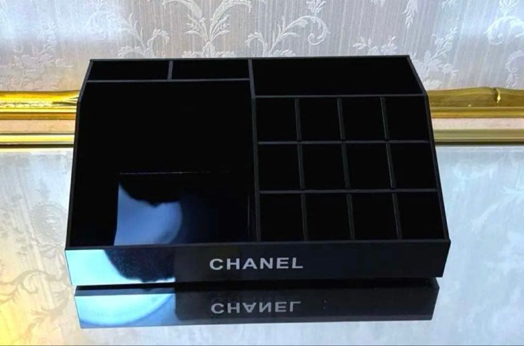 シャネル CHANEL ノベルティ アクリル　リップ立て　リップスタンド　非売品