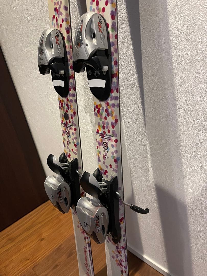 子供用　スキー板140㎝ ビンディング　ストック　3点セット