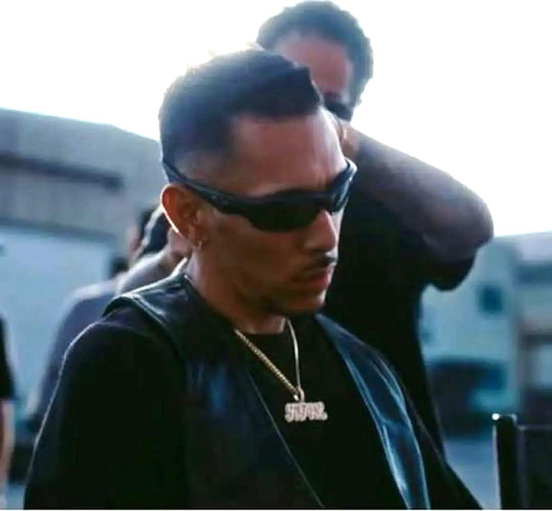 ⭐️IO着用！OAKLEY 90s straight jacket サングラス