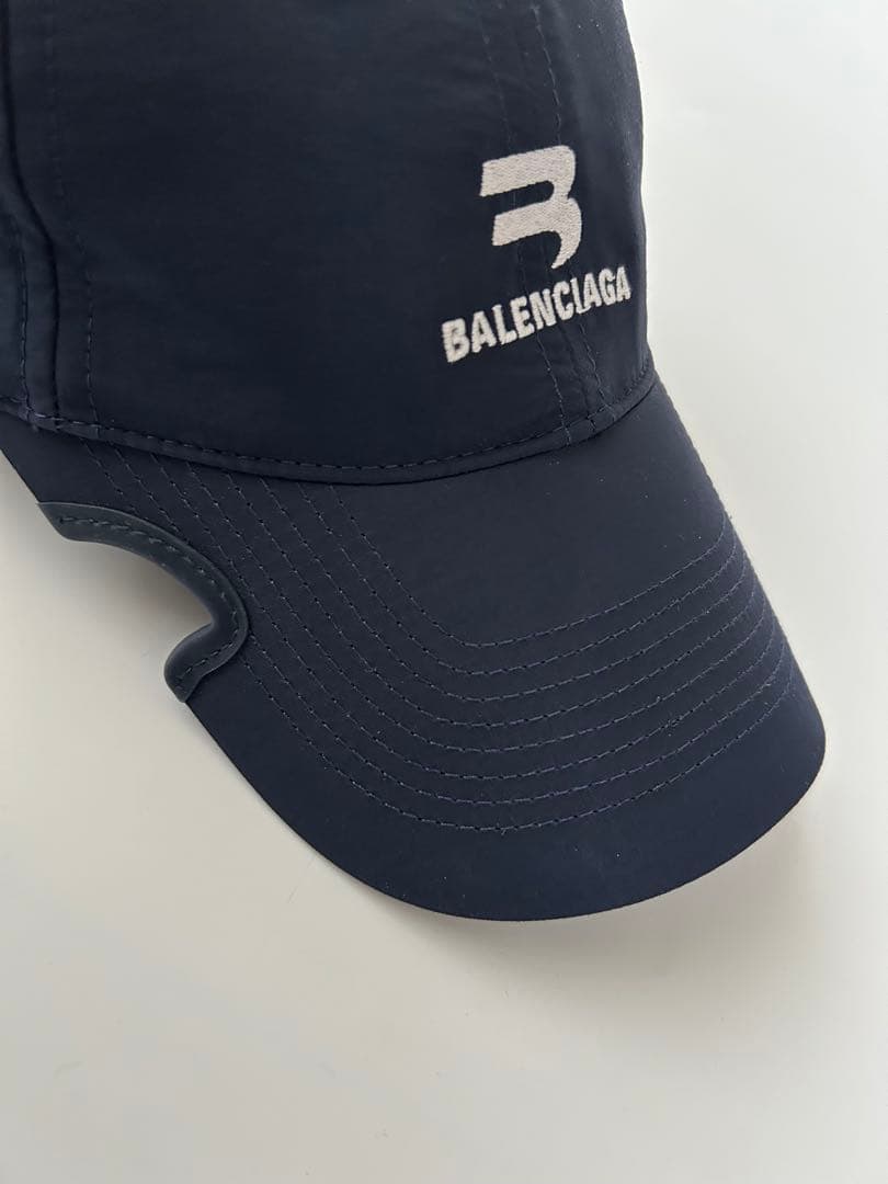 BALENCIAGA ノッチトラックスーツベースボールキャップ/ダークネイビー