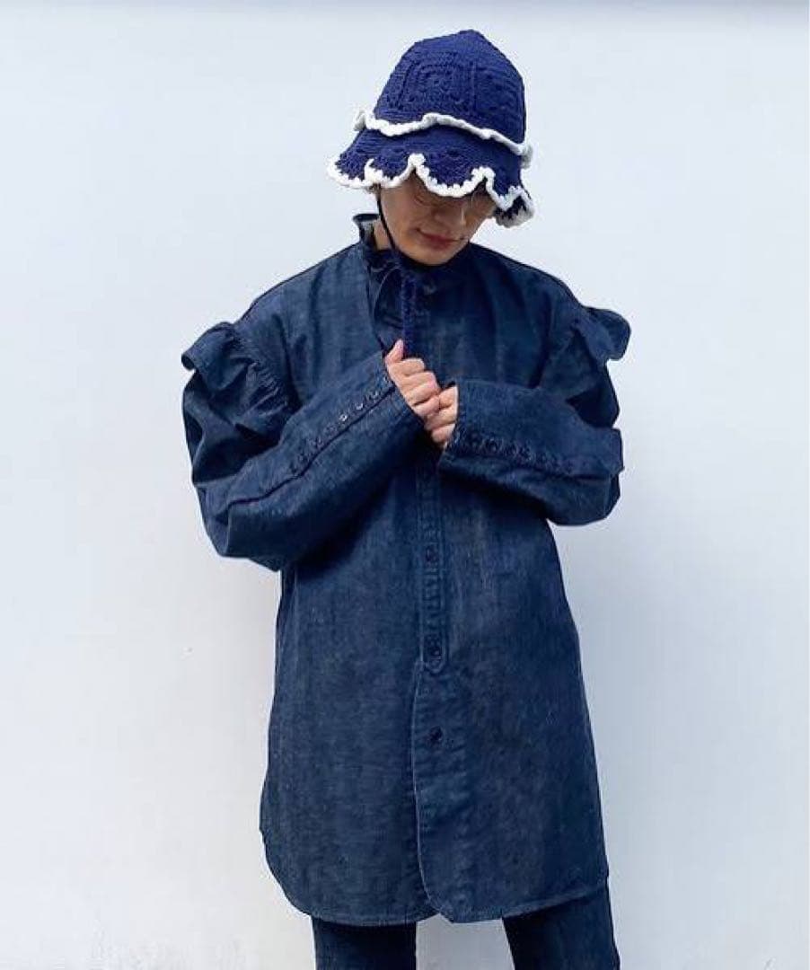 HOLIDAY. DENIM RUFFLE BIG SHIRT ワンウォッシュ