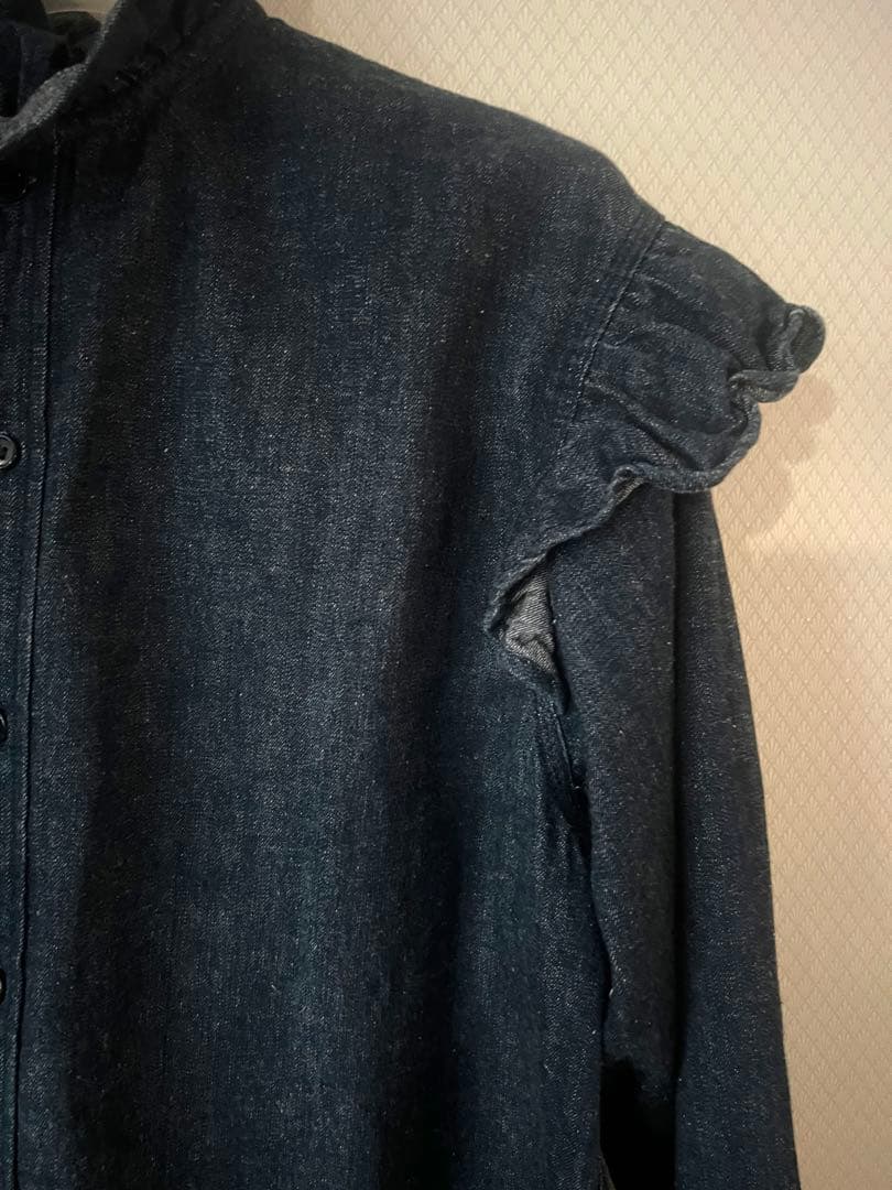 HOLIDAY. DENIM RUFFLE BIG SHIRT ワンウォッシュ