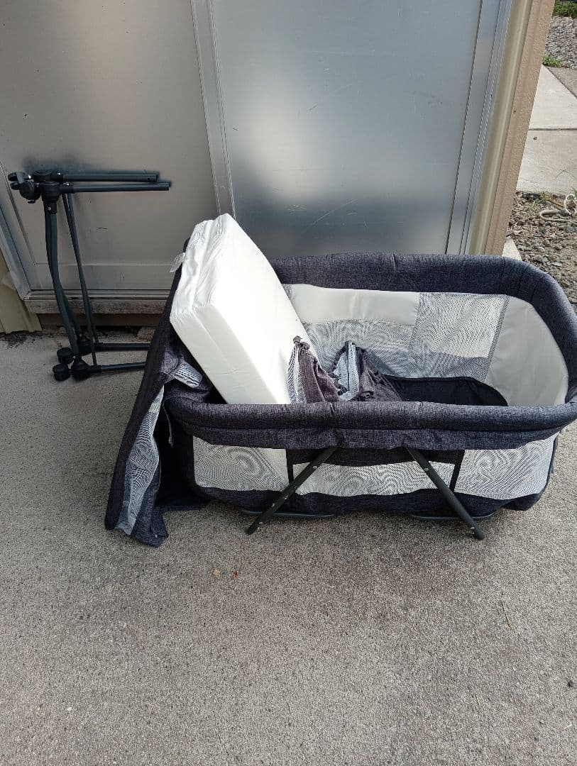 R★UBRAVOO ベビーベッド　ゆりかご　折りたたみベビーベッド　グレー