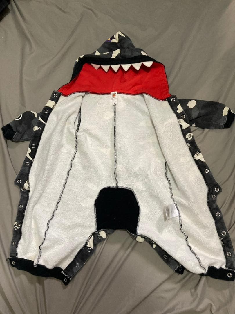 BAPE KIDS ロンパース シャーク 厚手 サイズ70