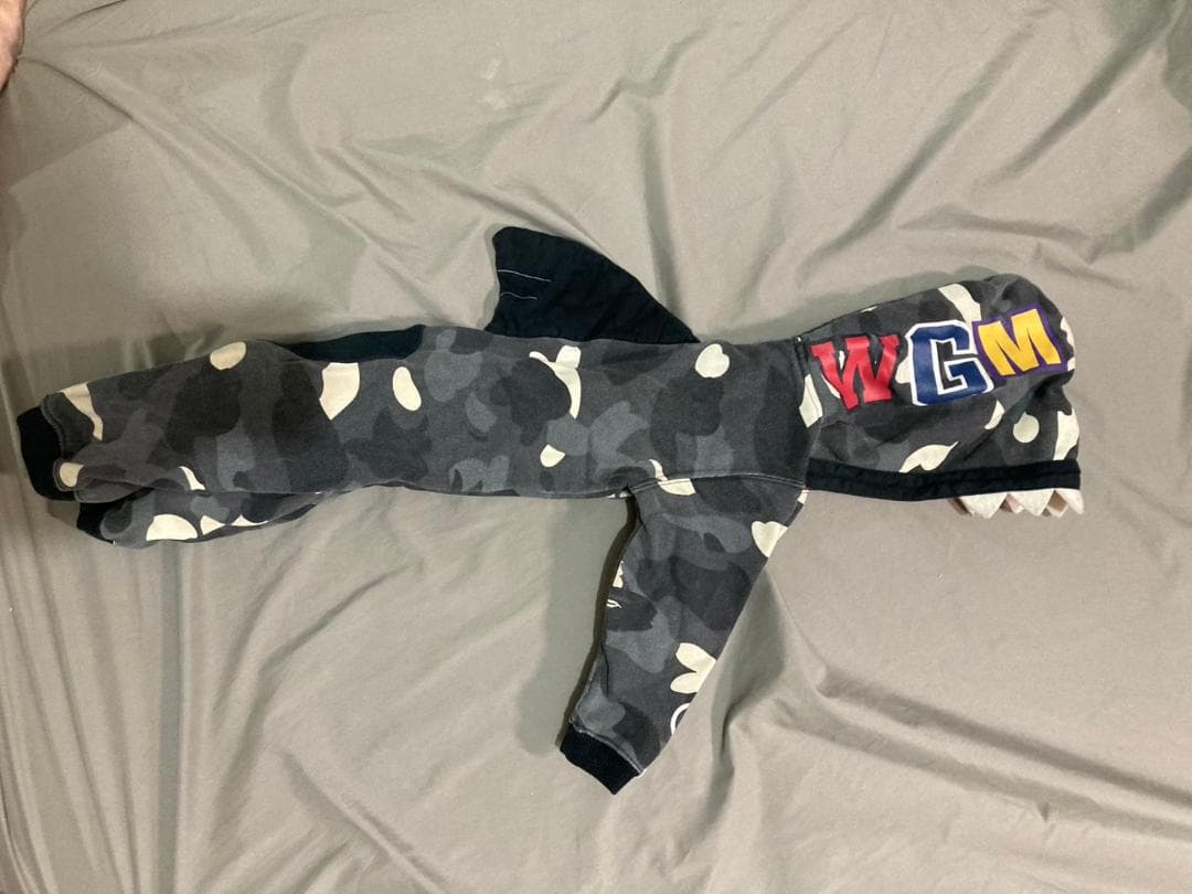 BAPE KIDS ロンパース シャーク 厚手 サイズ70