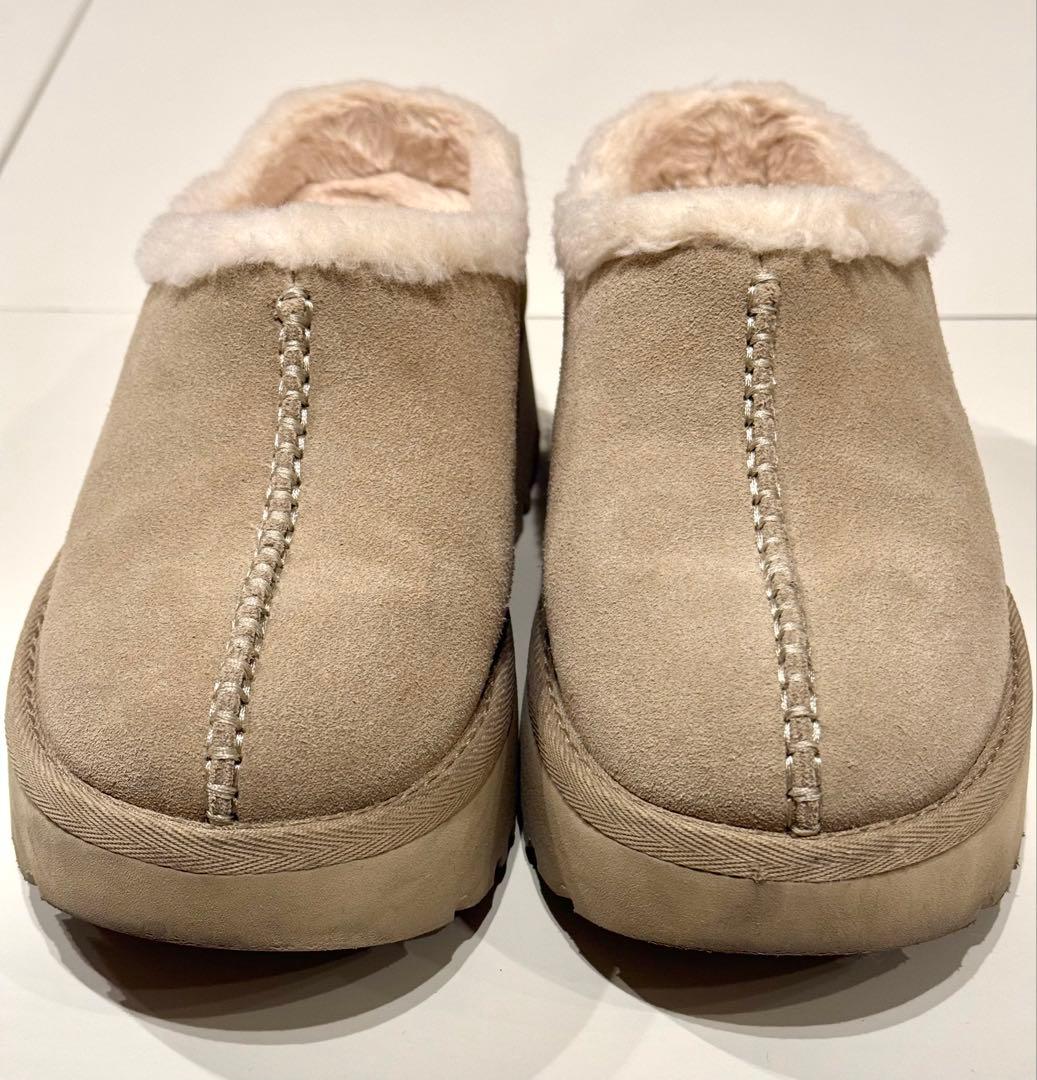 【美品】UGGNewHeightsCozyClogサボ厚底24cmベージュ正規品
