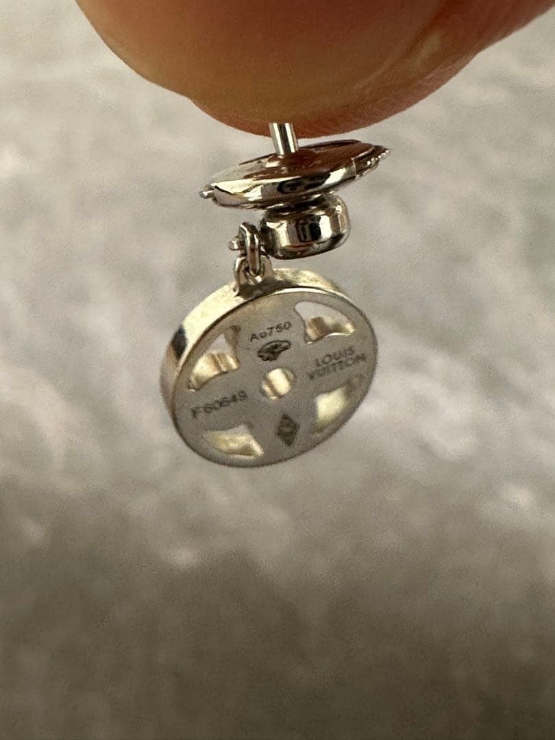 え*る様 【美品・正規品】ルイヴィトン ピアス モノグラム・イディール（ホワイト