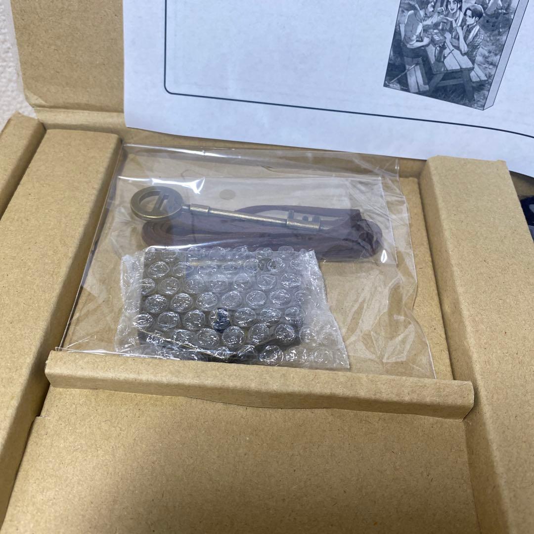 進撃の巨人 画集 FLY ※35巻欠品