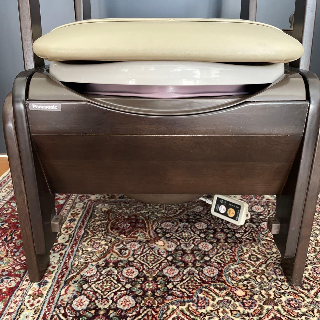 家具調ポータブルトイレ　パナソニック　楽座　脱臭暖か便座PN-L23218